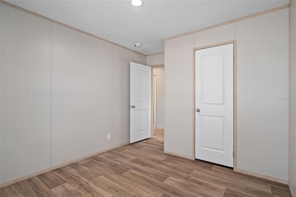 For Sale: $245,000 (3 beds, 2 baths, 1475 Square Feet)