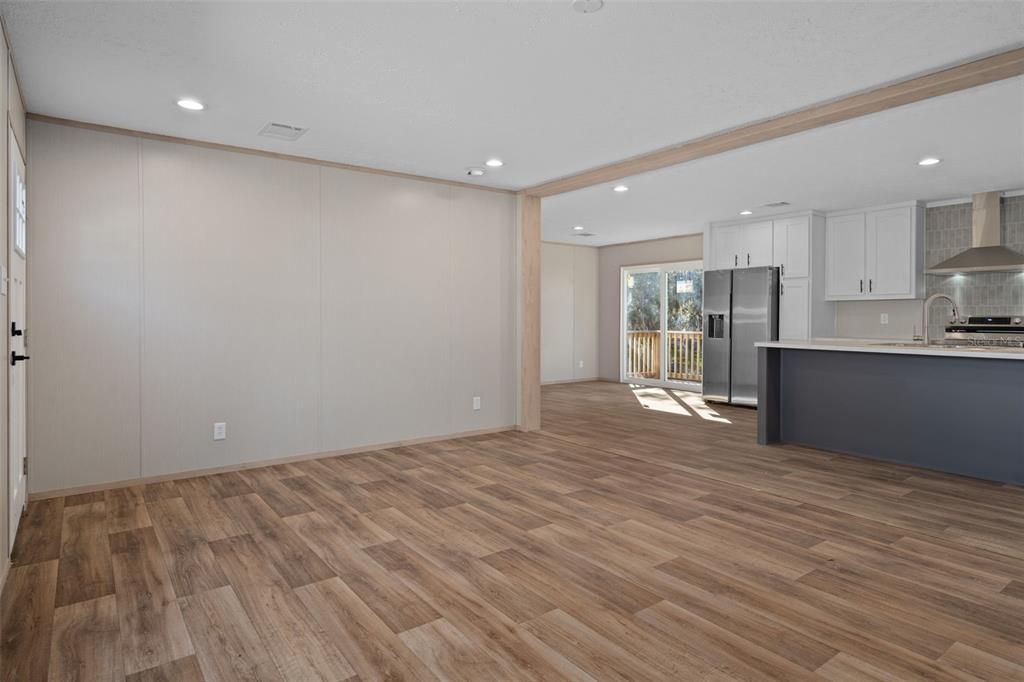 For Sale: $245,000 (3 beds, 2 baths, 1475 Square Feet)