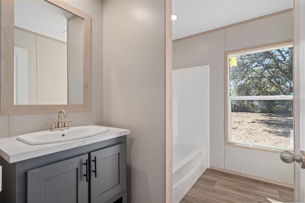 For Sale: $245,000 (3 beds, 2 baths, 1475 Square Feet)