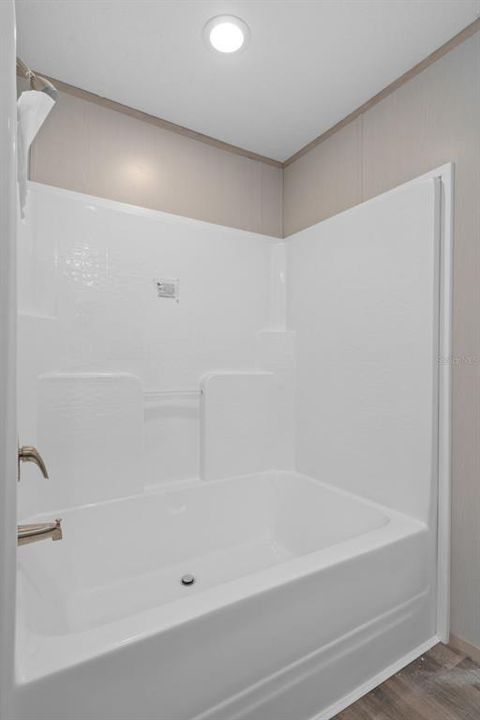 For Sale: $245,000 (3 beds, 2 baths, 1475 Square Feet)