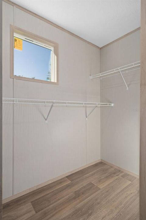 For Sale: $245,000 (3 beds, 2 baths, 1475 Square Feet)