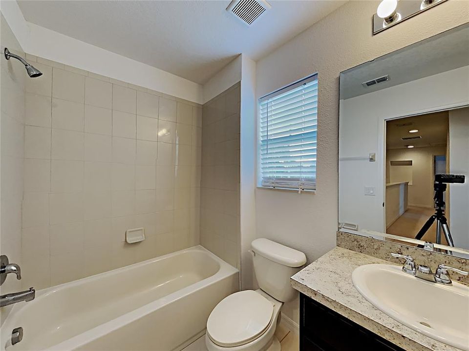 For Rent: $1,750 (3 beds, 2 baths, 1598 Square Feet)