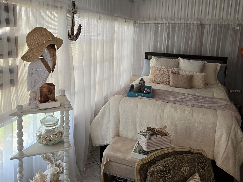 На продажу: $152,500 (2 спален, 1 ванн, 738 Квадратных фут)