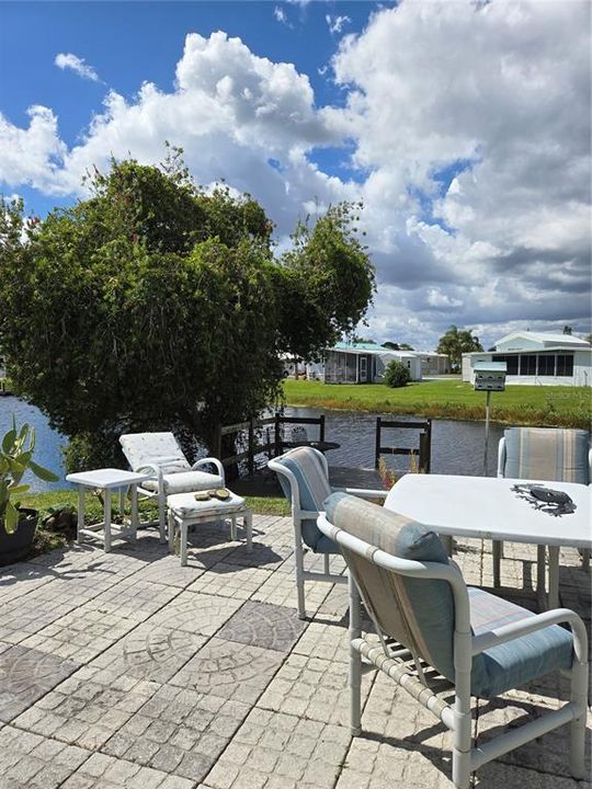 На продажу: $152,500 (2 спален, 1 ванн, 738 Квадратных фут)