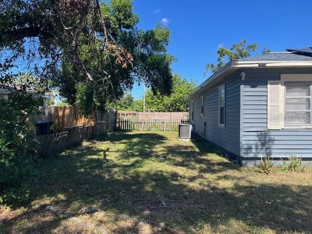 For Sale: $255,000 (3 beds, 2 baths, 1322 Square Feet)