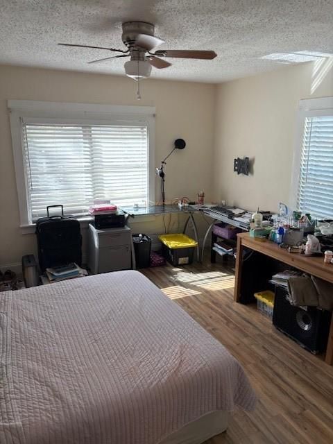 For Sale: $255,000 (3 beds, 2 baths, 1322 Square Feet)