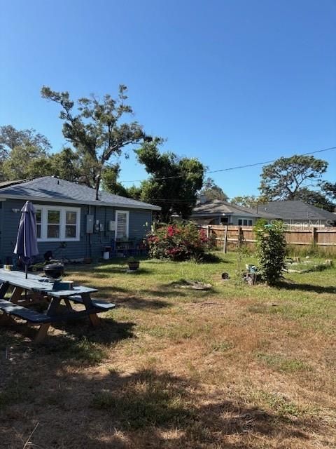 For Sale: $255,000 (3 beds, 2 baths, 1322 Square Feet)