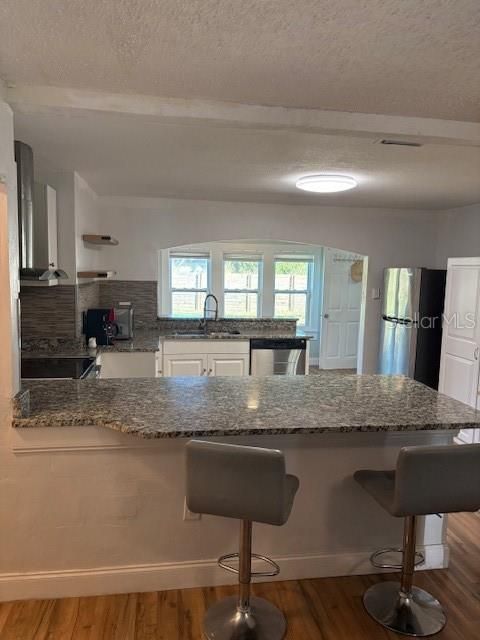 For Sale: $255,000 (3 beds, 2 baths, 1322 Square Feet)