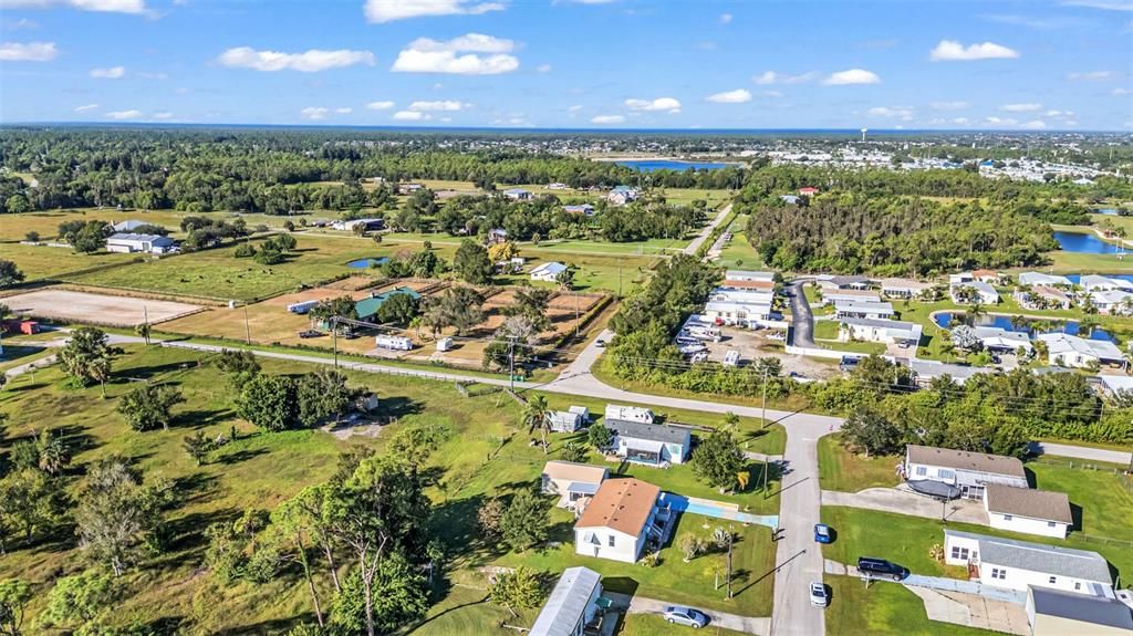 待售: $215,000 (2 贝兹, 2 浴室, 1404 平方英尺)