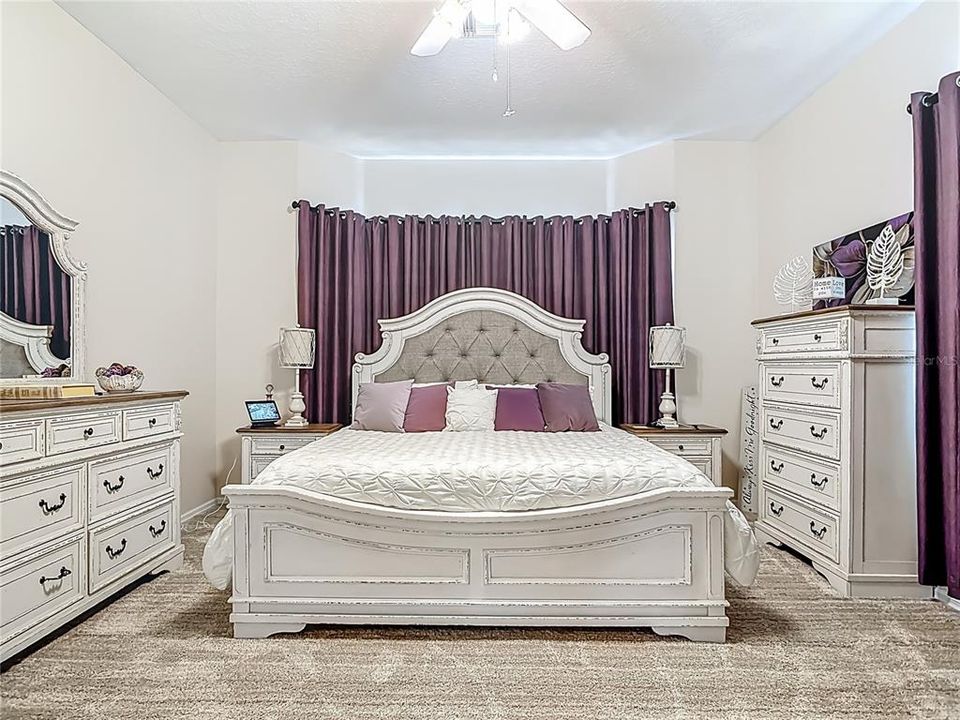 待售: $552,000 (3 贝兹, 2 浴室, 2348 平方英尺)