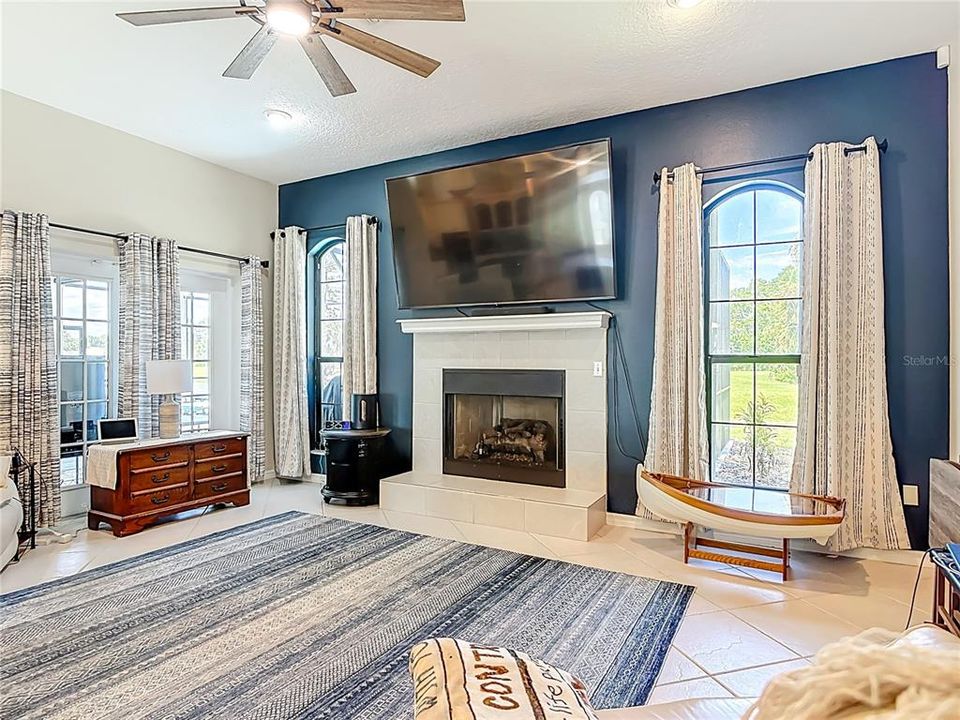 待售: $552,000 (3 贝兹, 2 浴室, 2348 平方英尺)