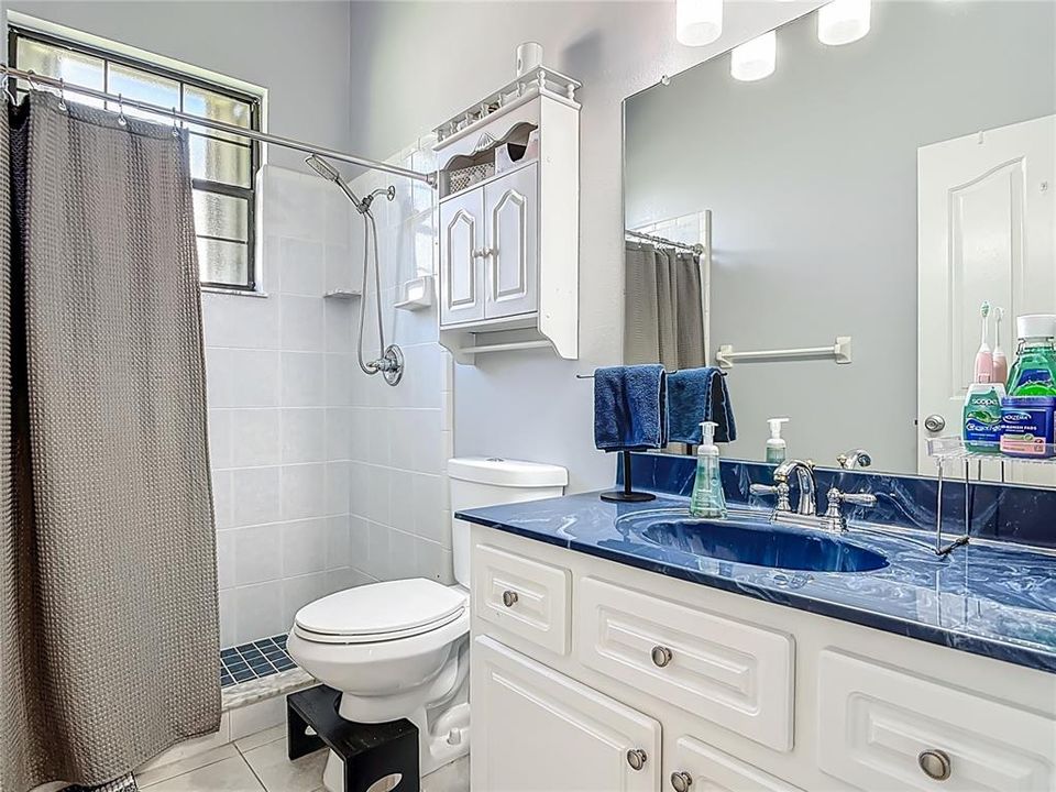 待售: $552,000 (3 贝兹, 2 浴室, 2348 平方英尺)