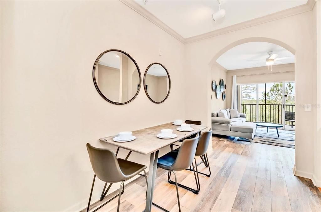 待售: $249,000 (2 贝兹, 2 浴室, 1203 平方英尺)