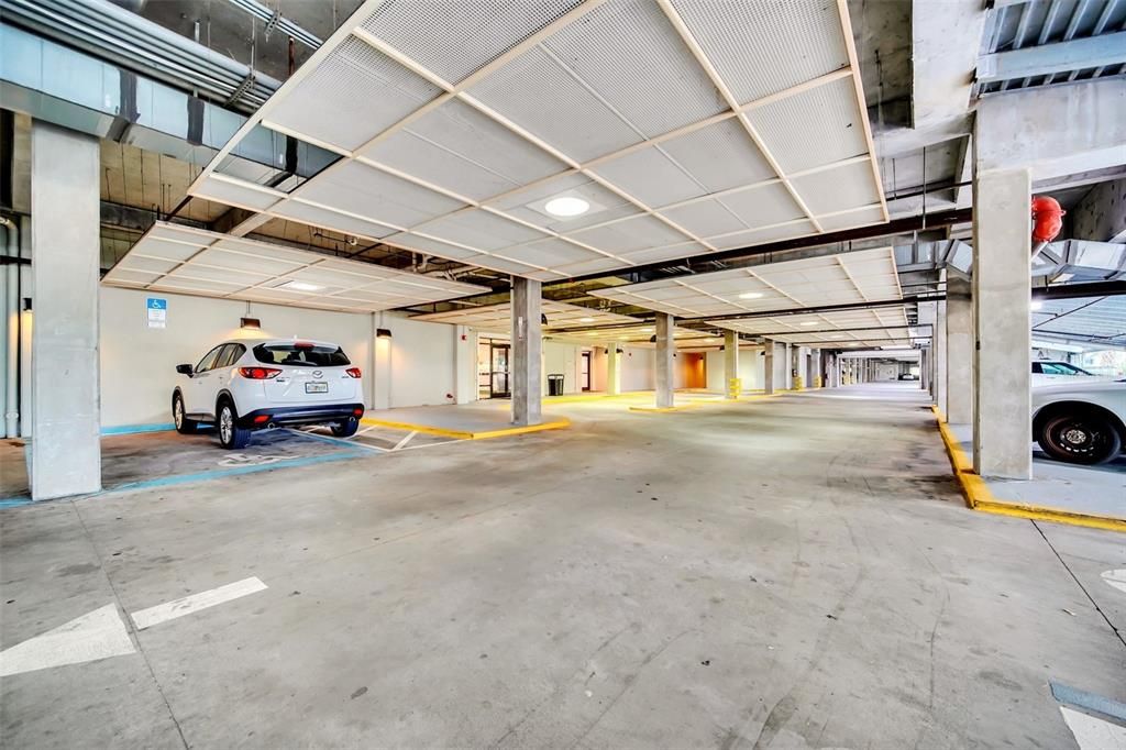 待售: $249,000 (2 贝兹, 2 浴室, 1203 平方英尺)