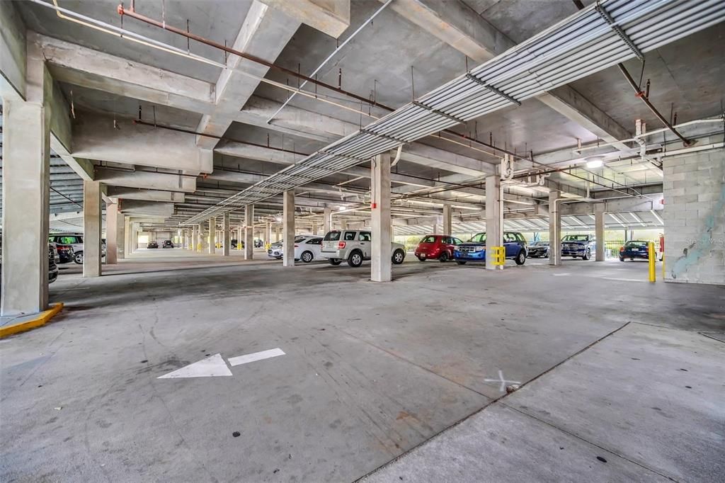 待售: $249,000 (2 贝兹, 2 浴室, 1203 平方英尺)