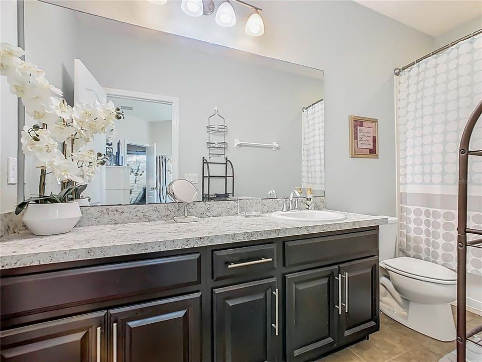 На продажу: $520,000 (5 спален, 4 ванн, 3824 Квадратных фут)