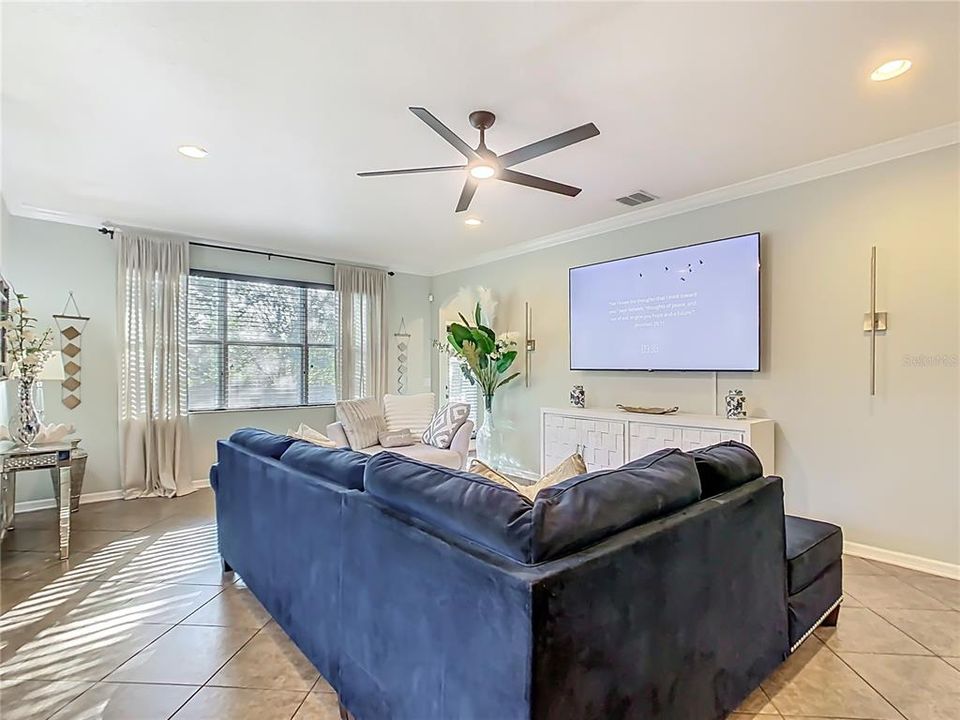 На продажу: $520,000 (5 спален, 4 ванн, 3824 Квадратных фут)