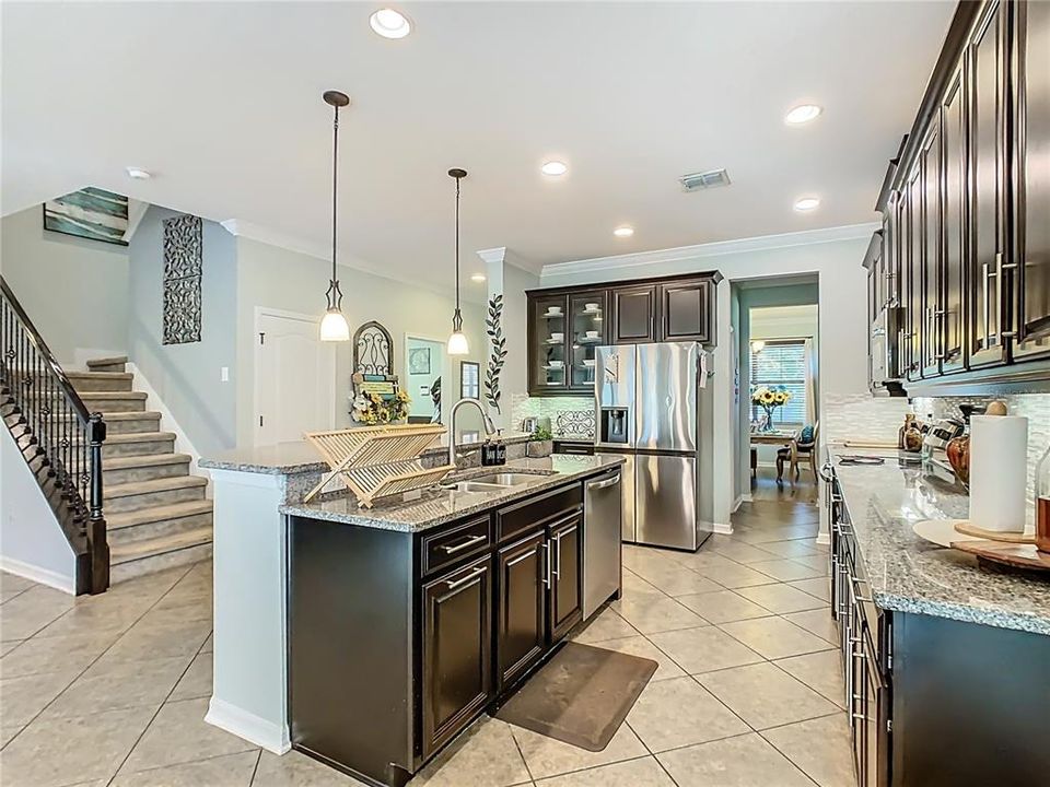 На продажу: $520,000 (5 спален, 4 ванн, 3824 Квадратных фут)