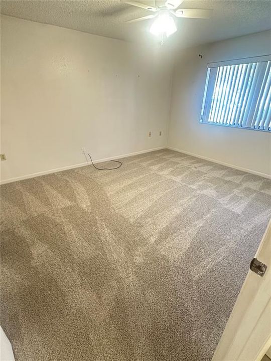 Activo con contrato: $189,500 (2 camas, 2 baños, 1076 Pies cuadrados)