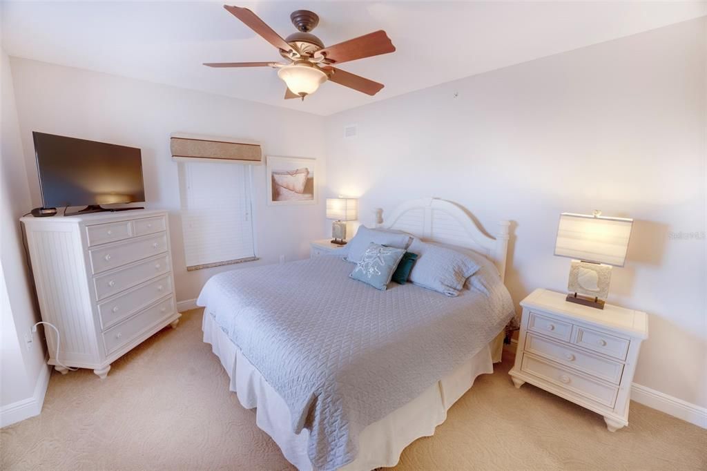 待售: $535,000 (3 贝兹, 2 浴室, 1702 平方英尺)