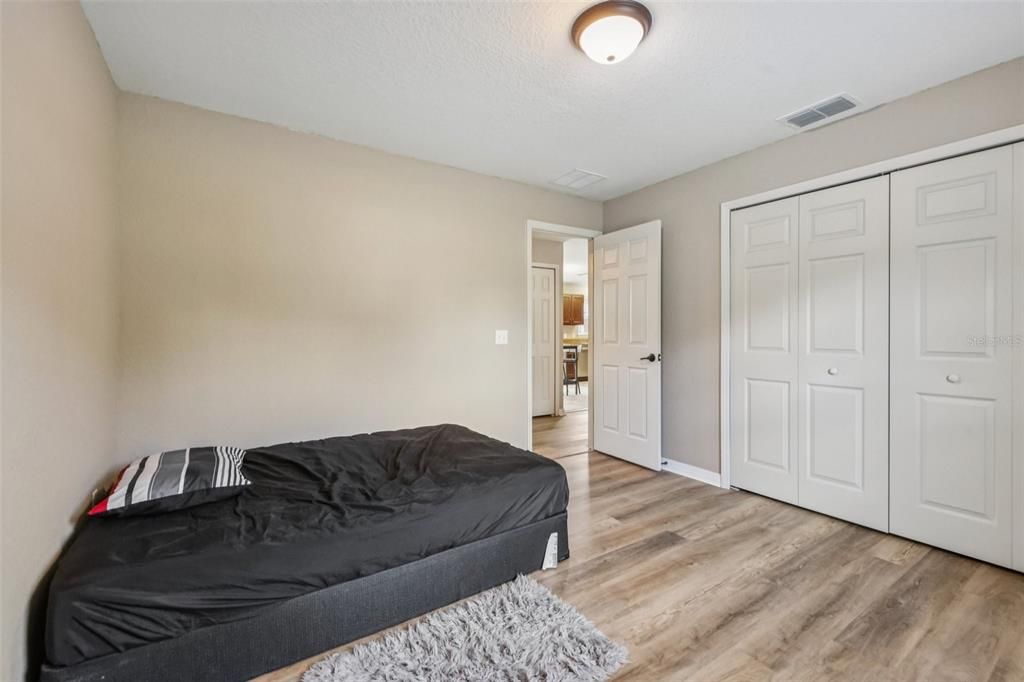 For Sale: $285,000 (3 beds, 2 baths, 1352 Square Feet)