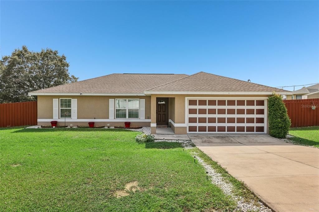 For Sale: $285,000 (3 beds, 2 baths, 1352 Square Feet)