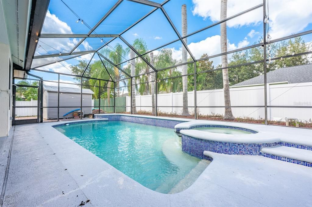 For Sale: $600,000 (4 beds, 2 baths, 2635 Square Feet)