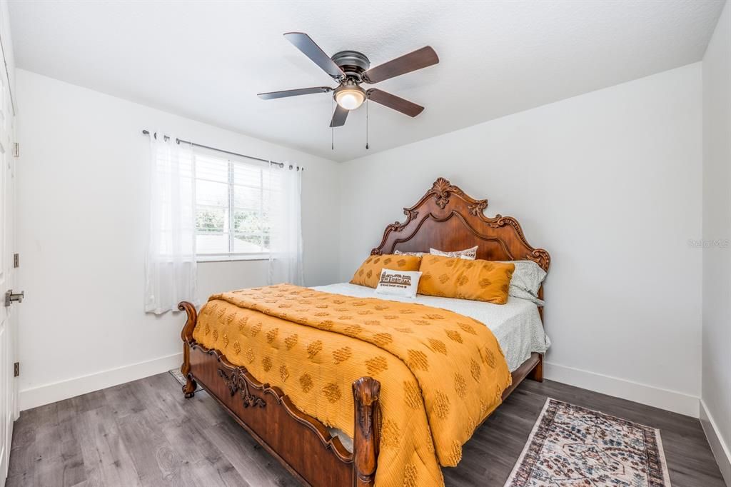 For Sale: $600,000 (4 beds, 2 baths, 2635 Square Feet)