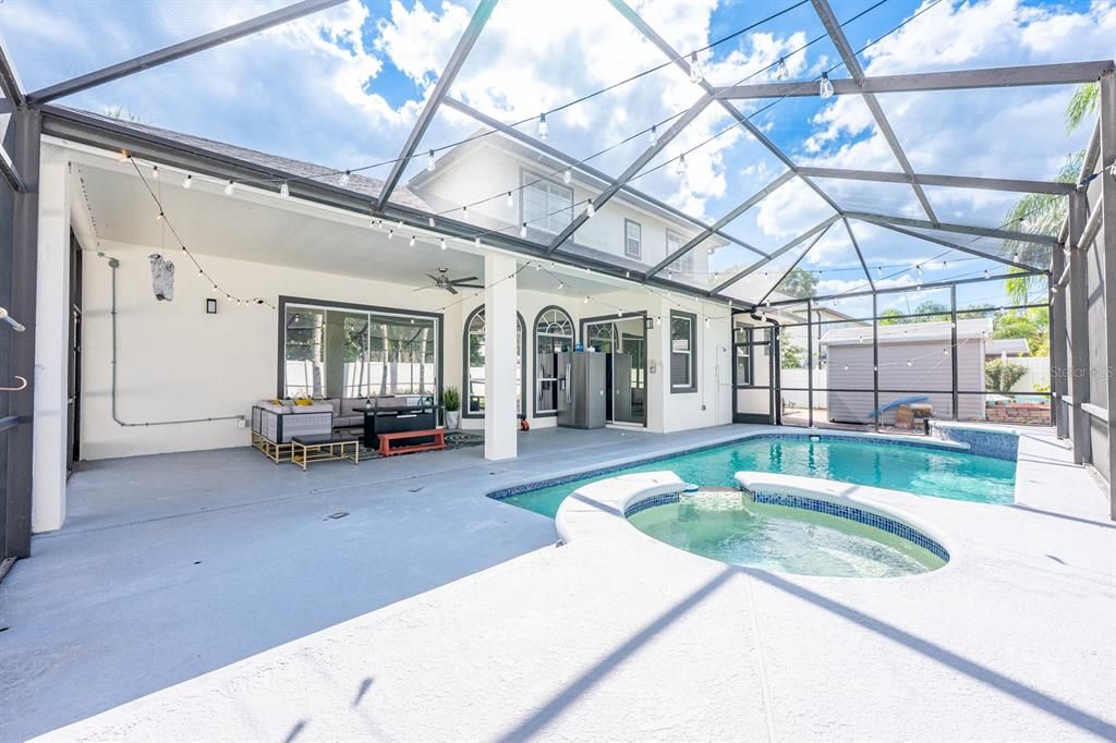 For Sale: $600,000 (4 beds, 2 baths, 2635 Square Feet)