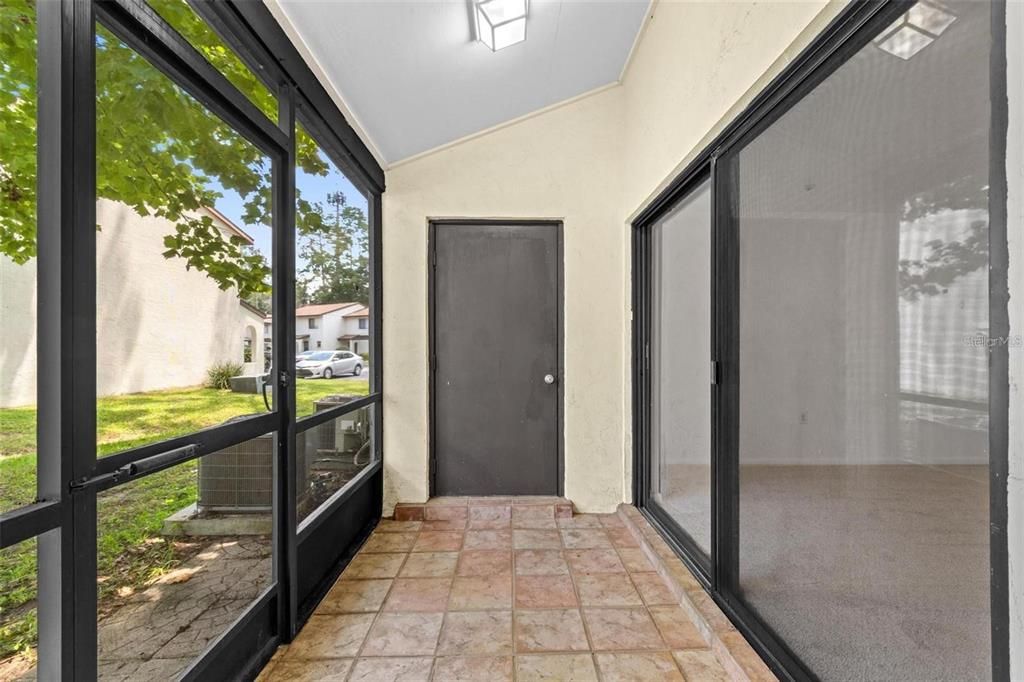 For Rent: $1,500 (2 beds, 2 baths, 1088 Square Feet)