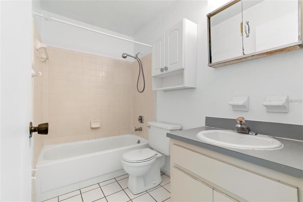 For Rent: $1,500 (2 beds, 2 baths, 1088 Square Feet)