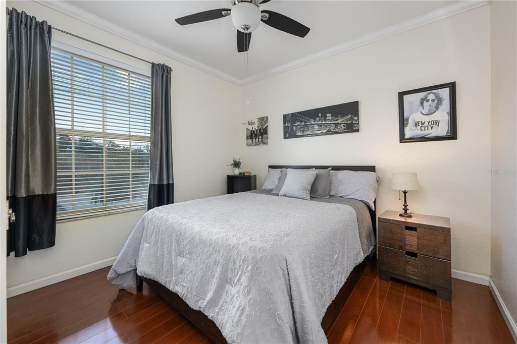 合同活跃: $229,000 (3 贝兹, 2 浴室, 1208 平方英尺)