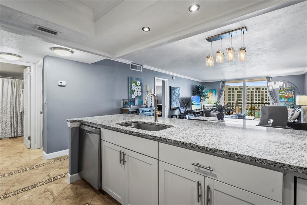 待售: $499,000 (1 贝兹, 2 浴室, 985 平方英尺)