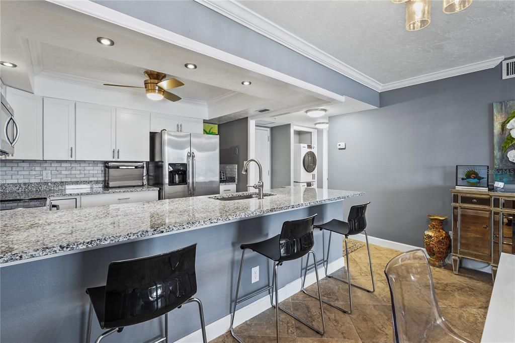 待售: $499,000 (1 贝兹, 2 浴室, 985 平方英尺)