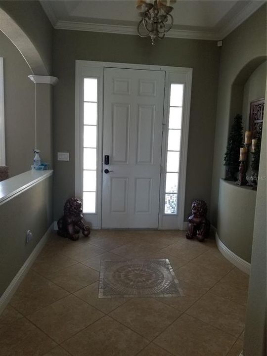 For Rent: $3,099 (4 beds, 3 baths, 2693 Square Feet)