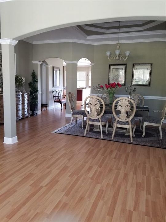 For Rent: $3,099 (4 beds, 3 baths, 2693 Square Feet)