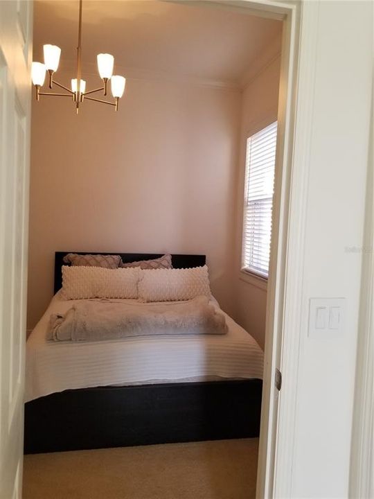 For Rent: $3,099 (4 beds, 3 baths, 2693 Square Feet)