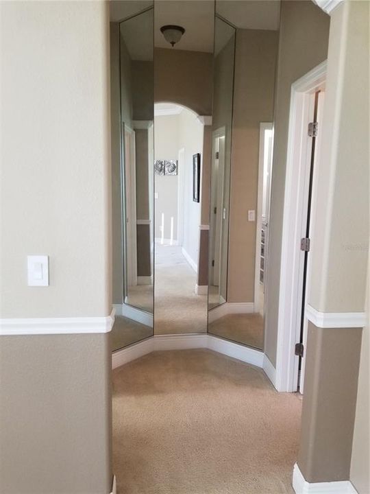 For Rent: $3,099 (4 beds, 3 baths, 2693 Square Feet)