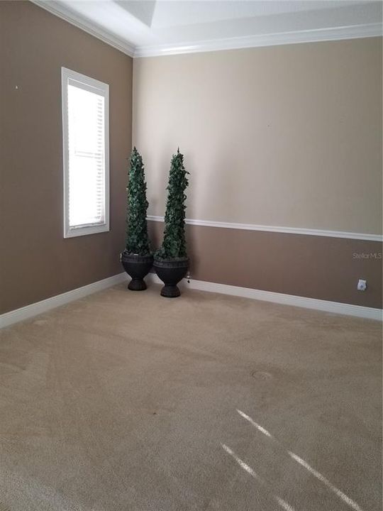 For Rent: $3,099 (4 beds, 3 baths, 2693 Square Feet)