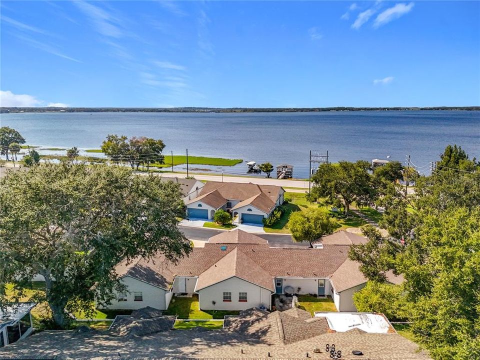 For Sale: $319,900 (2 beds, 2 baths, 1181 Square Feet)