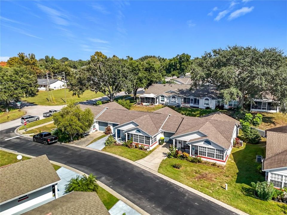 For Sale: $319,900 (2 beds, 2 baths, 1181 Square Feet)