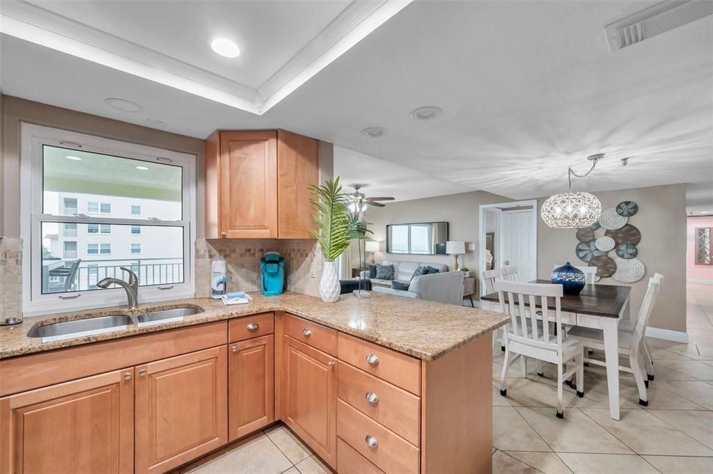 На продажу: $1,149,000 (3 спален, 3 ванн, 1450 Квадратных фут)