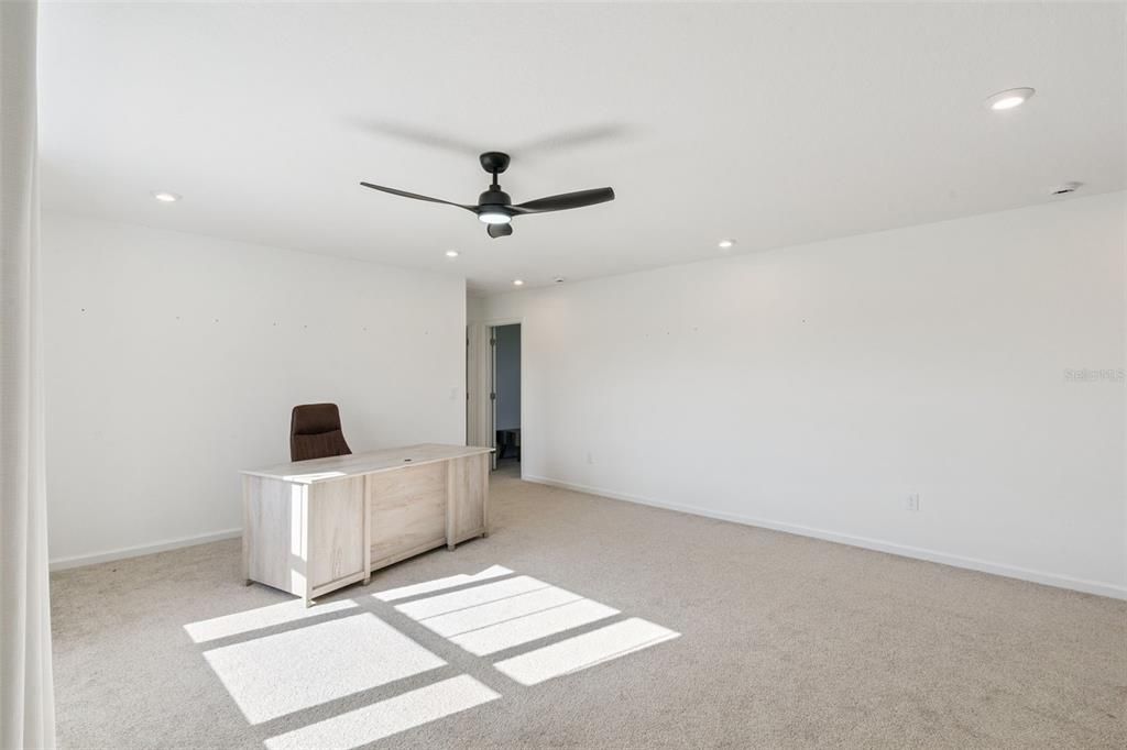 待售: $670,000 (4 贝兹, 2 浴室, 2861 平方英尺)