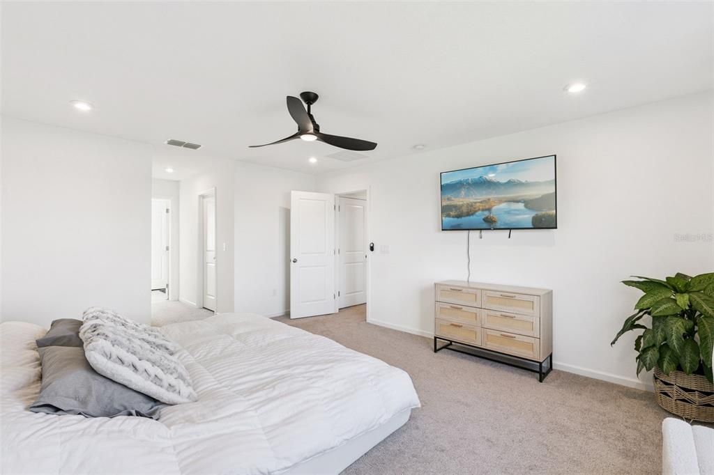 待售: $670,000 (4 贝兹, 2 浴室, 2861 平方英尺)