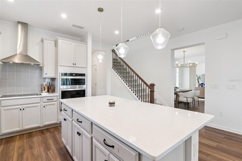 待售: $670,000 (4 贝兹, 2 浴室, 2861 平方英尺)