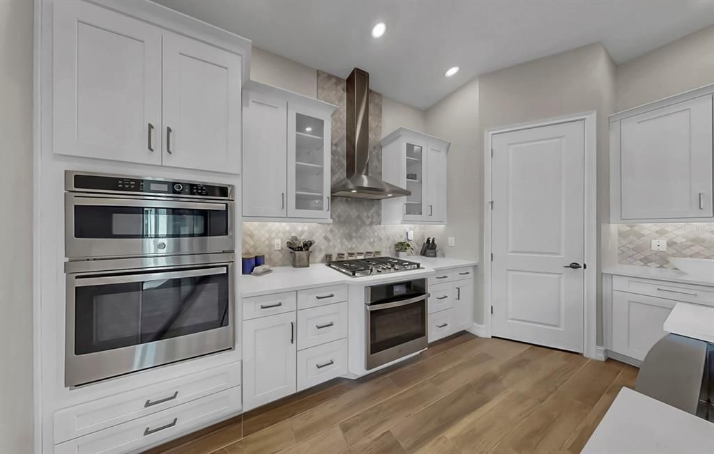 En Venta: $599,000 (3 camas, 2 baños, 2447 Pies cuadrados)