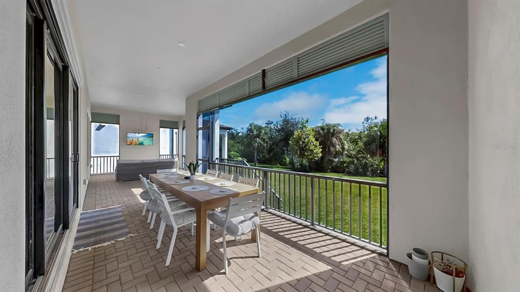 En Venta: $599,000 (3 camas, 2 baños, 2447 Pies cuadrados)