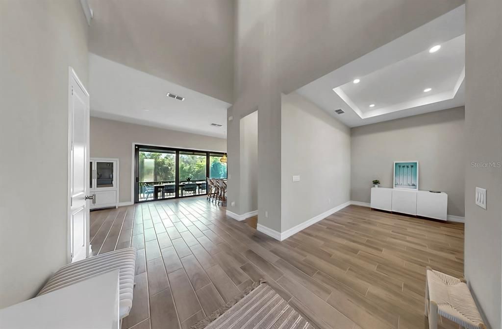 En Venta: $599,000 (3 camas, 2 baños, 2447 Pies cuadrados)