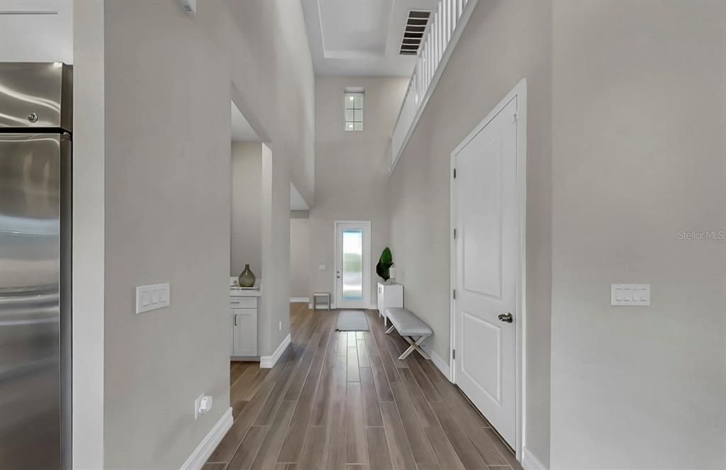 En Venta: $599,000 (3 camas, 2 baños, 2447 Pies cuadrados)