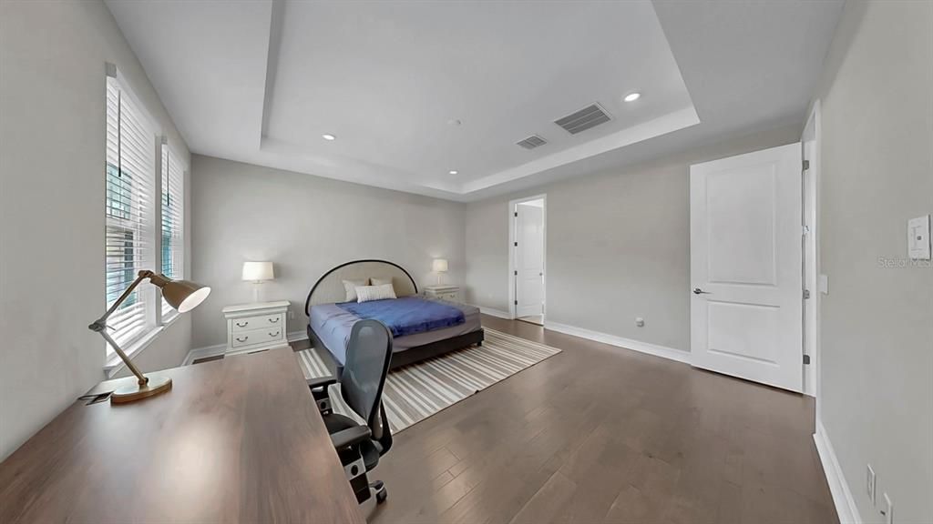 En Venta: $599,000 (3 camas, 2 baños, 2447 Pies cuadrados)